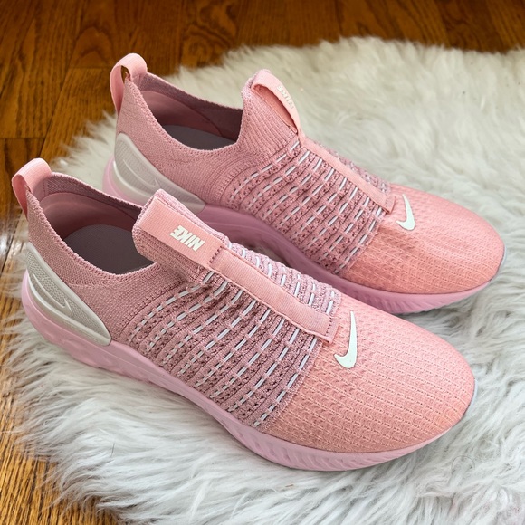 nike phantom react hyper pink